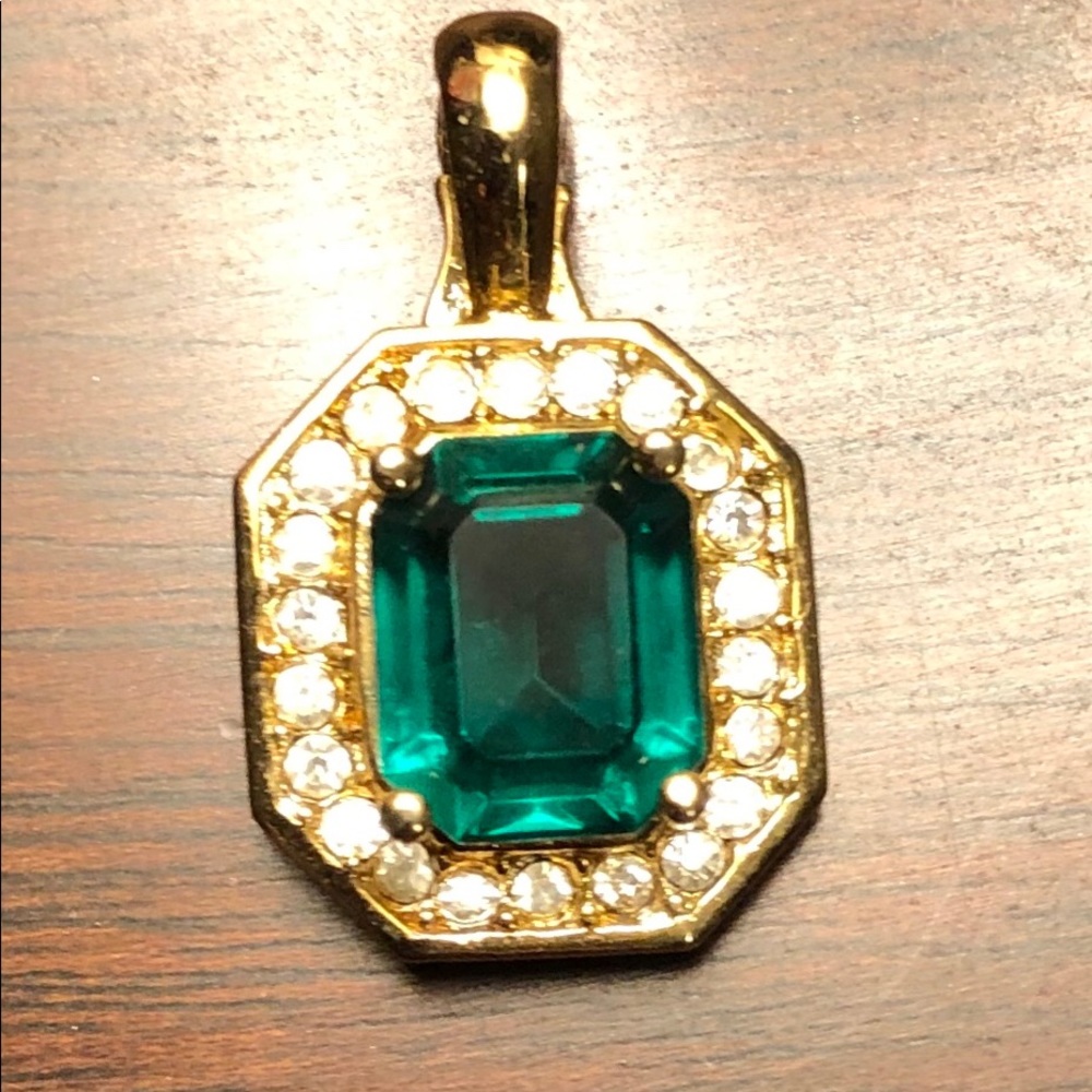 EMERALD PENDANT